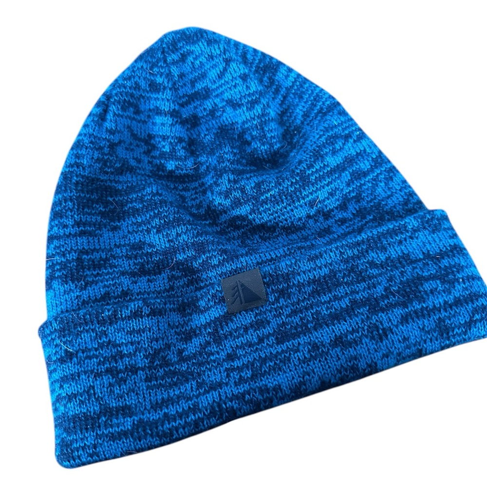L.L. Bean Blue Knit Beanie Hat Size M/L Warm Winter Ski Hiking EUC Gorpcore